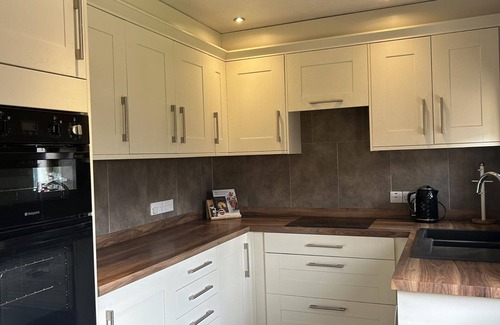 Wing Cottage | wonderful 4 bedroom cottage sleeps 8