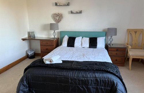 Wing House | wonderful 4 bedroom cottage sleeps 8