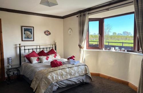 Wing House | wonderful 4 bedroom cottage sleeps 8