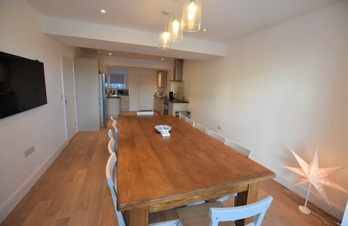 Aberdovey House | Wonderful 7 bedroom House in Aberdovey,sleeps up to 16, Pet Friendly with garden