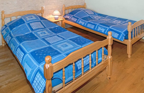 Saint-Hilaire-de-Villefranche House | Wonderful accommodation in century-old building in the countryside.