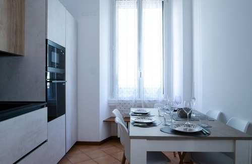 Porta Romana Apartment | Wonderful apartment in the historic center of Milan - KING SIZE BED