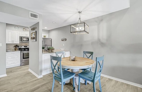 Key Allegro Condo | Wonderful condo on the water