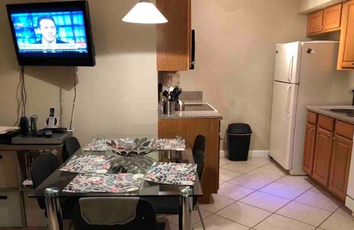 West Palm Beach Condo | Wonderful condo close to outlets and city place!