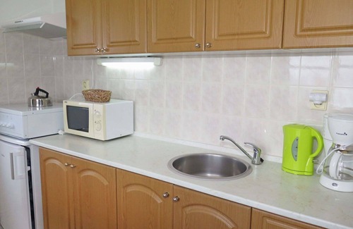 Starkov House | Wonderful private villa for 8 people with WIFI, pool, TV, patio, pets allowed and panoramic view