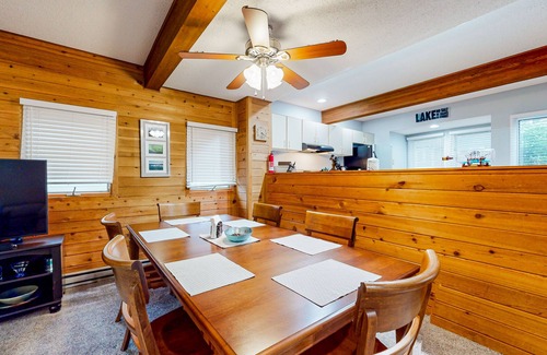 McHenry House | Wonderful dog-friendly ski-in/out retreat with balcony, spacious deck, & W/D