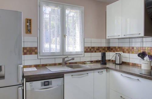 Six-Fours-les-Plages House | Wonderful private villa for 8 people with A/C, WIFI, TV, terrace and pets allowed