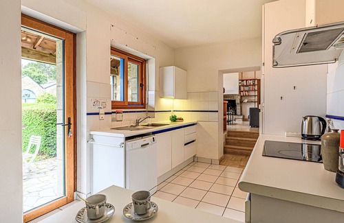 La Trinite-sur-Mer House | Wonderful private villa for 4 people with TV, terrace and parking