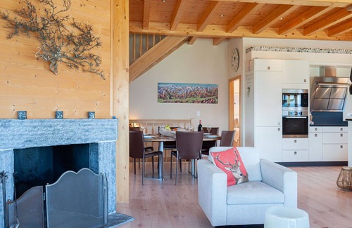 Saint-Pierre-de-Clages House | Wonderful private villa for 8 guests with WIFI, TV and terrace