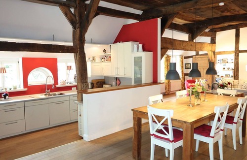 Sandbostel House | Wonderful private villa for 6 people with WIFI, pets allowed and parking