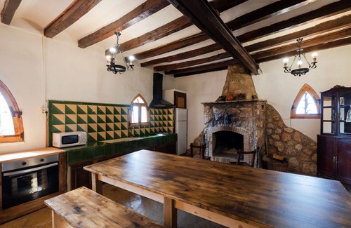 El Catllar House | Wonderful private villa with private pool, WIFI, TV, pets allowed, panoramic view and parking