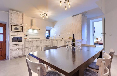 Jadreski House | Wonderful private villa with WIFI, A/C, private pool, TV, terrace, pets allowed and parking
