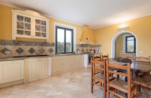Manciano Villa | Wonderful private villa for 9 people with WIFI, A/C, private pool, patio, pets allowed and parking