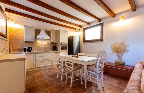 Scansano House | Wonderful private villa with private pool, WIFI, A/C, hot tub, TV, patio, panoramic view, parking