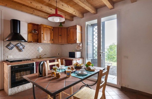 Zafferana Etnea House | Wonderful private villa for 6 guests with WIFI, TV, terrace, pets allowed and parking