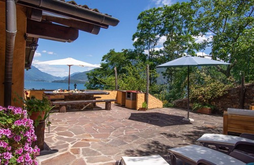Dongo House | Wonderful private villa for 5 people with private pool, WIFI, TV, terrace, pets allowed and park...