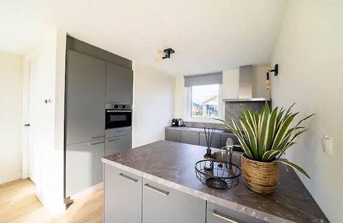 Linden House | Wonderful private villa for 12 guests with WIFI, TV, terrace and parking
