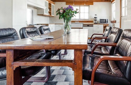 Elsloo Villa | Wonderful private villa for 10 people with WIFI, hot tub, A/C, TV and terrace
