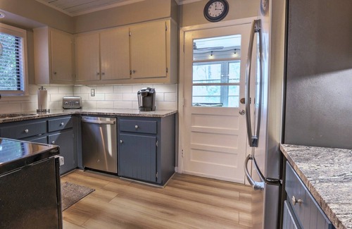 Lawton Woods House | WONDERFUL SEA PINES HOME WITH PRIVATE POOL, MINUTES TO THE BEACH -5 Cotton Lane