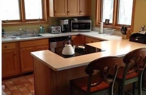 Stratton Mountain House | Wonderful Stratton Mtn Home - 3 miles to Base Lodge!
