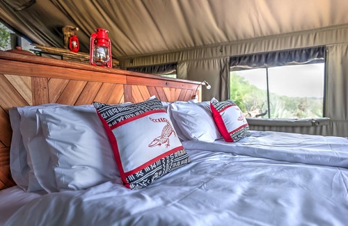Maun Cabin | Wonderful tent by the river in the Okavango Delta