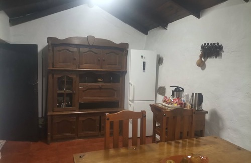 La Solana Cottage | Wonderful typical Canarian house with outdoor pool and wifi in the mountains.