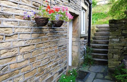 Ainley Top House | Wood End Cottage