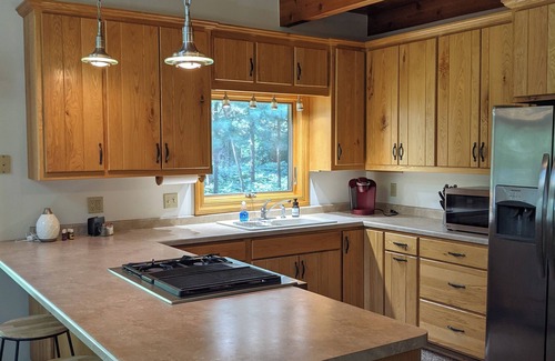 Benton County Cabin | Wooded Log Style Home on the River, easy access off Hwy 10