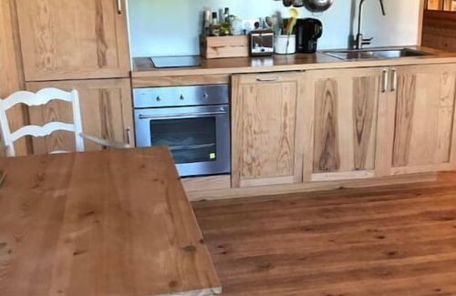 Vielle-Saint-Girons Ski Chalet | Wooden house at the Maisons Huraia between forest, lake and ocean
