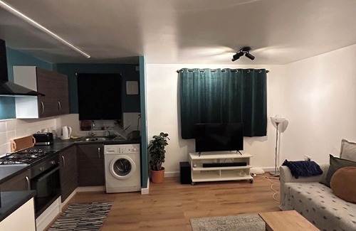 Chapeltown Apartment | Woodhouse Apartment