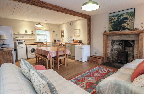 Arisaig House | WOODLAND COTTAGE, family friendly, country holiday cottage in Arisaig
