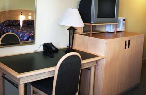 St. Paul Hotel | Woodland Motor Inn
