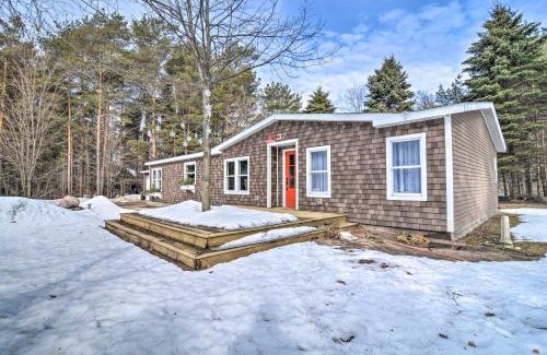 Good Hart House | Woodland Retreat Near Trails, Golf and Wineries!