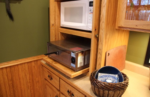 Markville House | Woodland Trails Lodge on 130 acres with ponds and miles of private trails