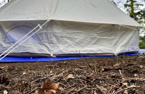 Grantham Cabin | WoodLands Basic Bell Tent 2