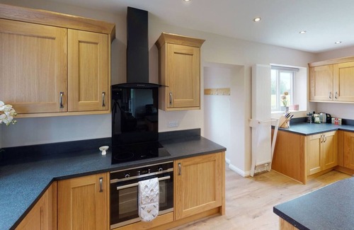 North Duffield House | Woodlands Cottage - Rural Retreat - Near York