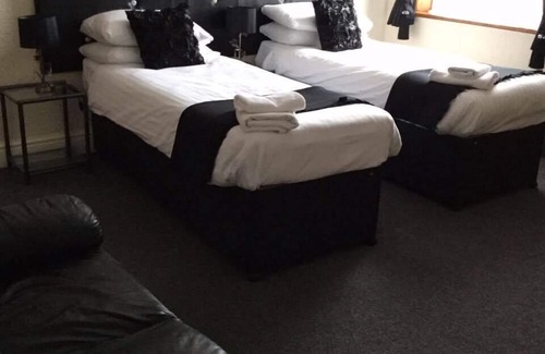 Crosby Bed & Breakfast | Woodlands Guest House