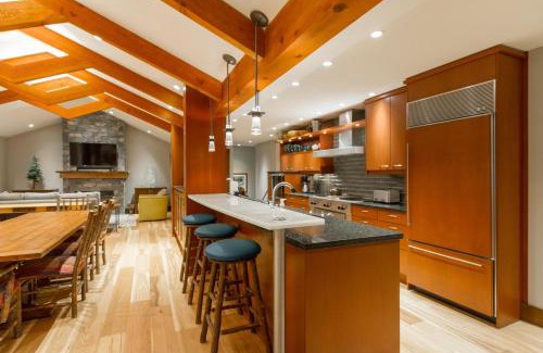Village North House | Woods Chalet | Large 5-Bed Townhome Near Blackcomb Base w/Hot Tub & Woodburning Fireplace