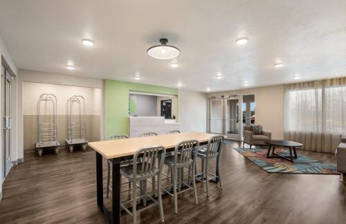 Monmouth Junction Hotel | WoodSpring Suites South Brunswick - Princeton