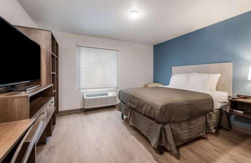 Charlotte Hotel | WoodSpring Suites Charlotte - University Research Park