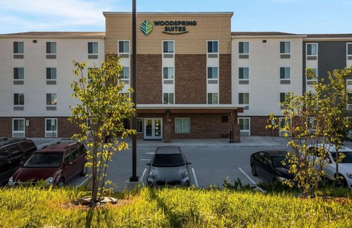 Colgate Hotel | WoodSpring Suites Milwaukee - Menomonee Falls