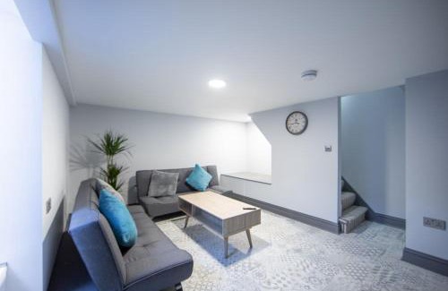 Ashford House | Work, Relax, Repeat - Perfect Ashford Stay for All