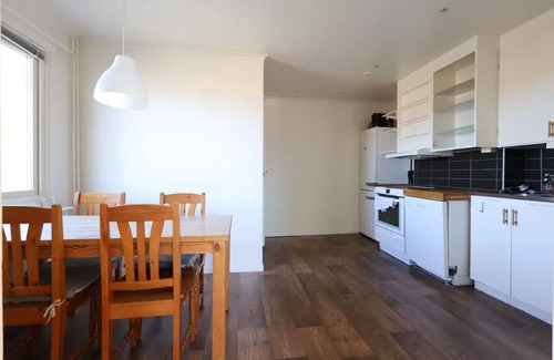 Bohus Apartment | Workers' Flat - 6 Beds - BBQ - Parking lot - All-inclusive