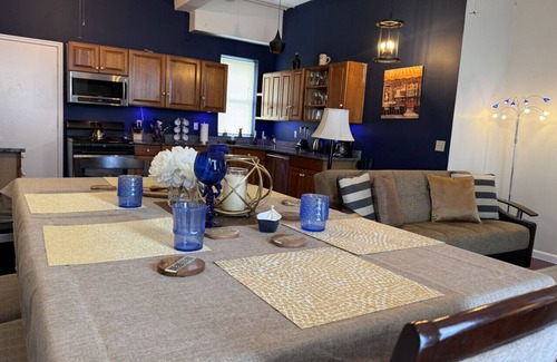 Union City Apartment | World Trade, Apt 3 - 15 Minutes to Times Square