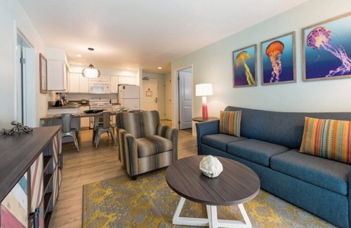 Mission Valley Hotel | WorldMark Mission Valley - 2 Bedroom Queen Accessible