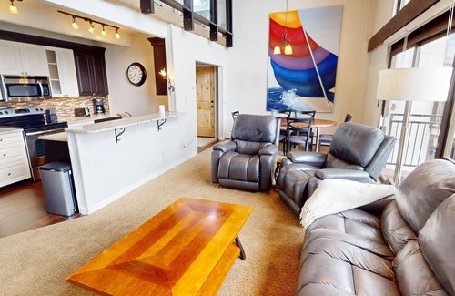 Dillon Condo | WOW Views! Top Floor Unit. Walk to Concerts, Marina, Parks