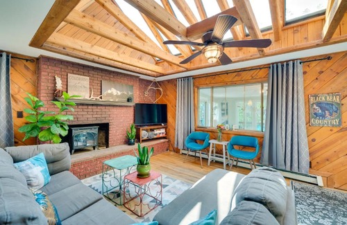 Coal Creek House | Wraparound Deck Serene Mountain Escape in Golden!