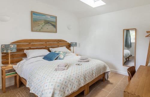Ashford House | Wren - Uk50152