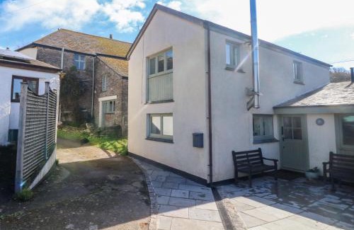 Slapton House | Wrens Nest