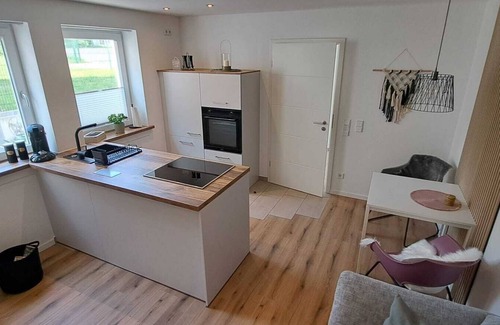 Dorfleins Apartment | Wunderschönes Apartment am Fuße des Kreuzberges und an den Ufern des Mains